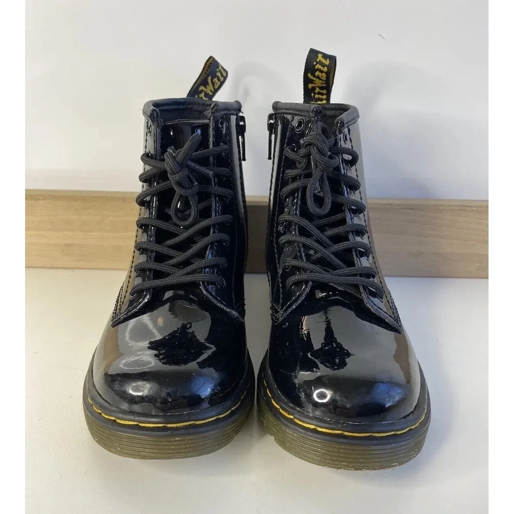 Dr Martens Black Smooth Patent Leather‎ Lace Up 1460T Combat Boots / Kids US 10